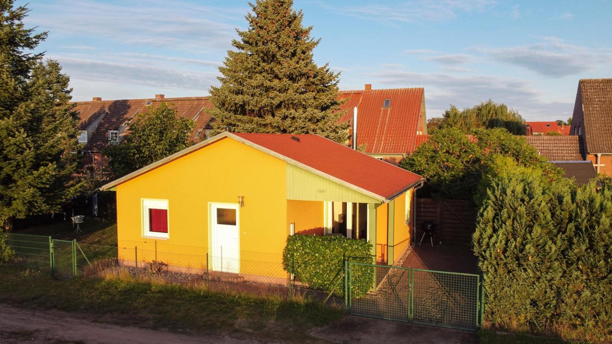 מאלצ'ו Kleines Ferienhaus Am Feldrand מראה חיצוני תמונה